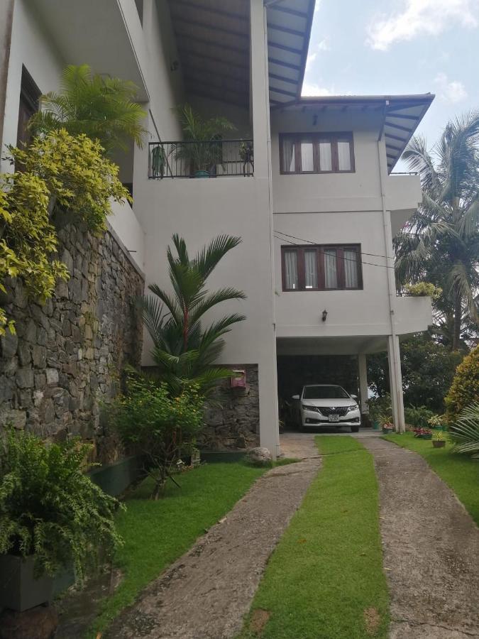 Shalom Apartamento Peradeniya Exterior foto