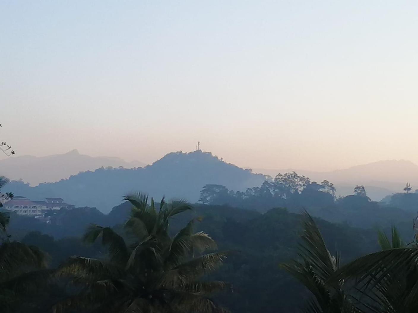 Shalom Apartamento Peradeniya Exterior foto